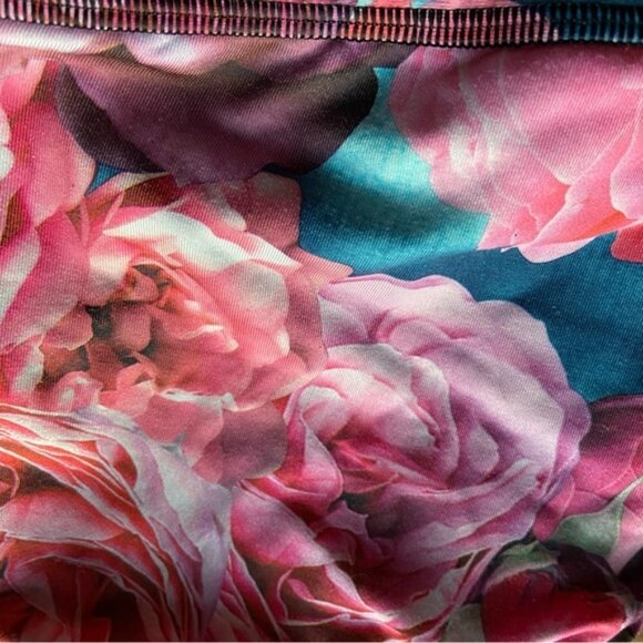 Lululemon Energy Bra Secret Garden / Black size 6 - Picture 5 of 8